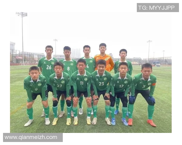 广州足球队在最新足球状态排行榜中荣登第八名展现强劲实力与潜力